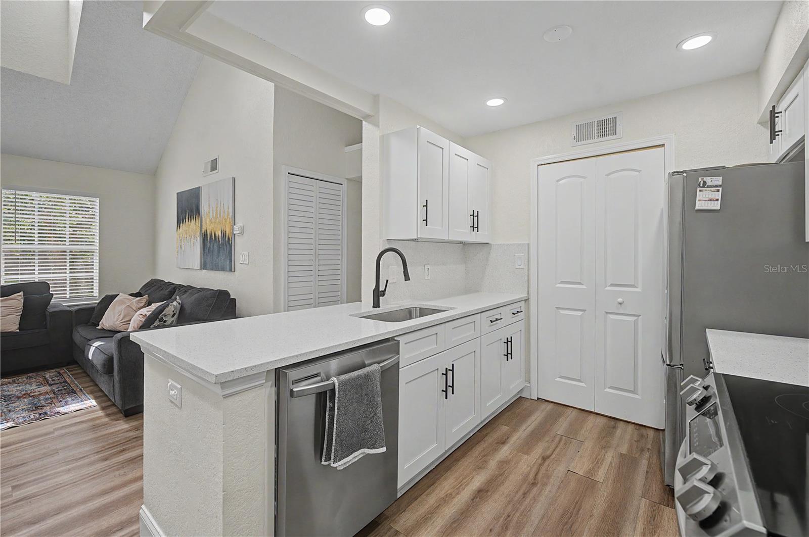 3266 HAVILAND CT #303 — photo 17