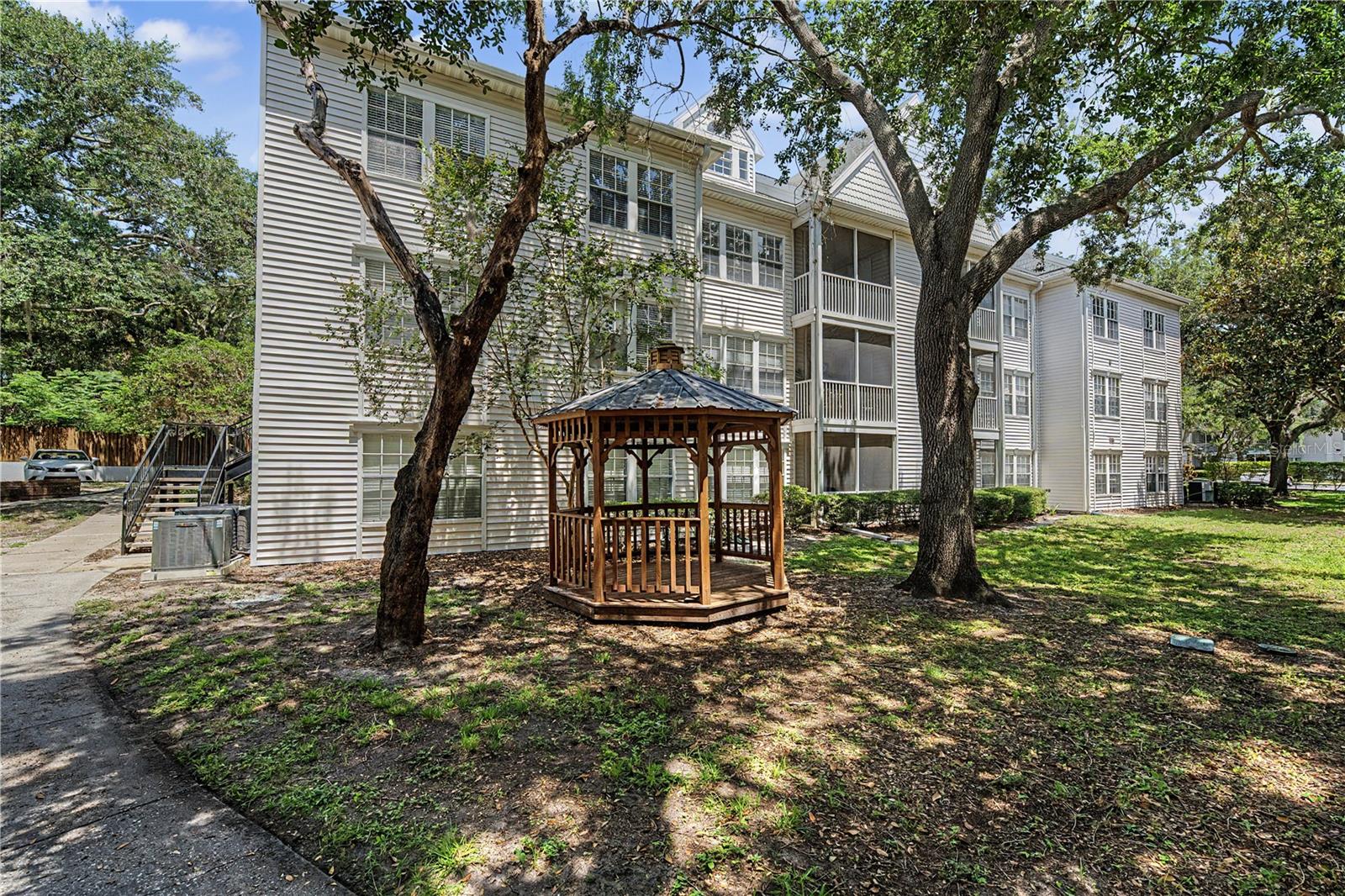 3266 HAVILAND CT #303 — photo 35