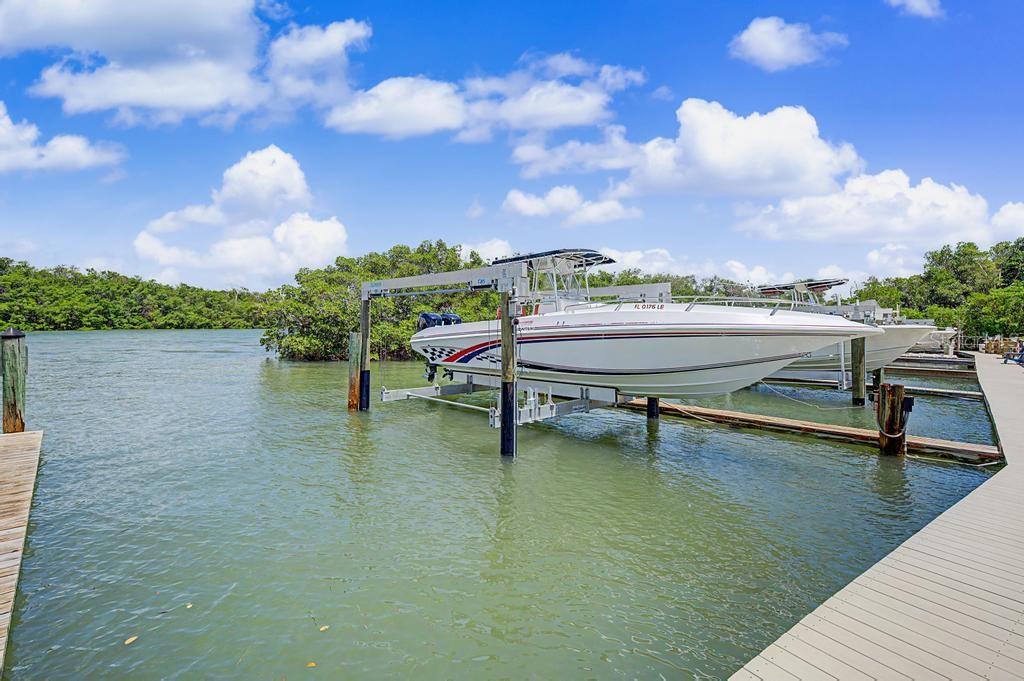 1375 PINELLAS BAYWAY #30 — photo 42