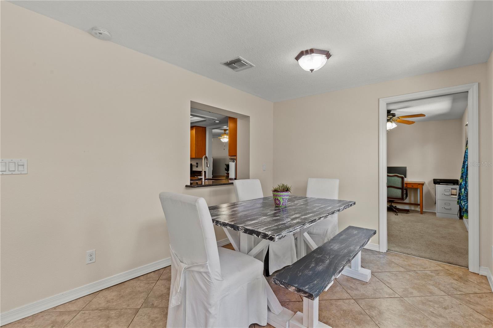 3153 CARLOS DR — photo 15