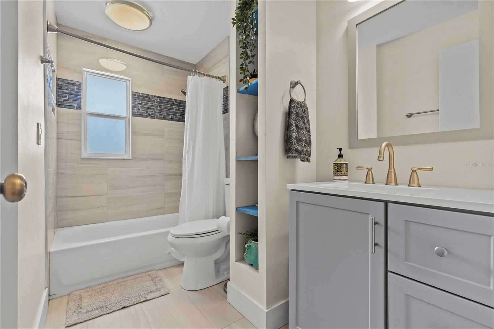 3153 CARLOS DR — photo 21