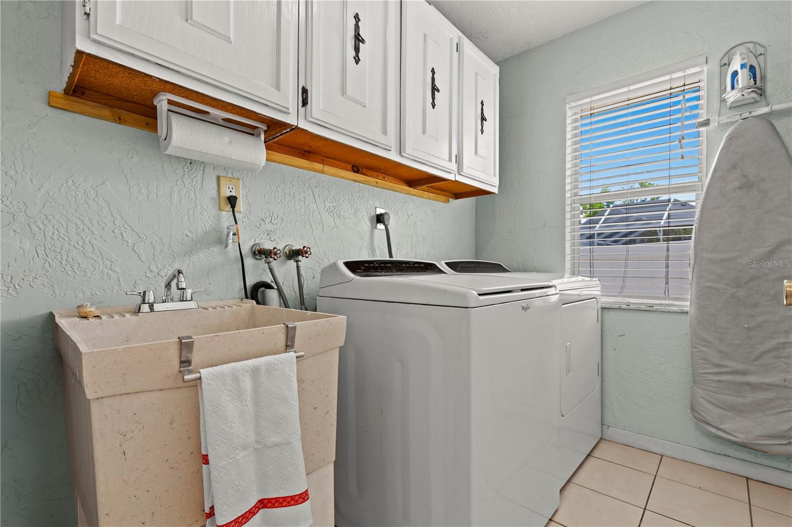 3153 CARLOS DR — photo 31
