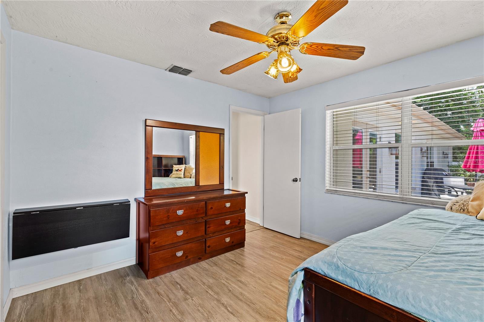 3153 CARLOS DR — photo 20