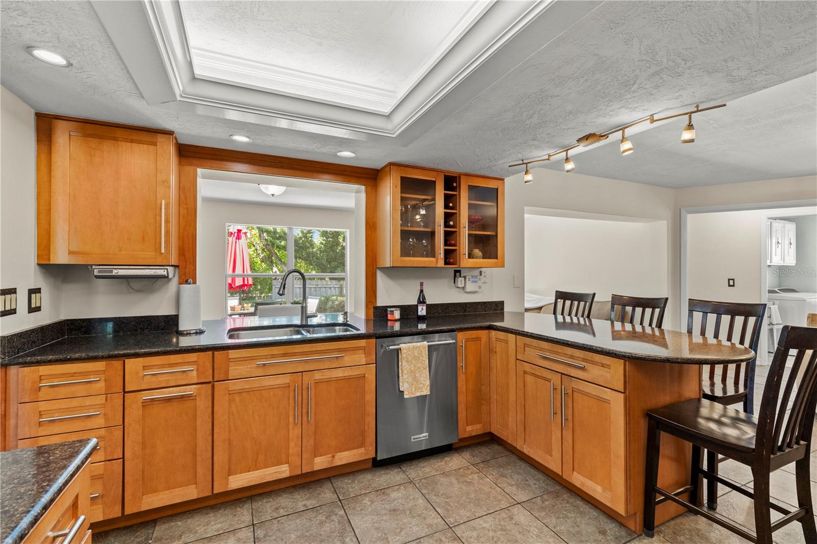 3153 CARLOS DR — photo 13