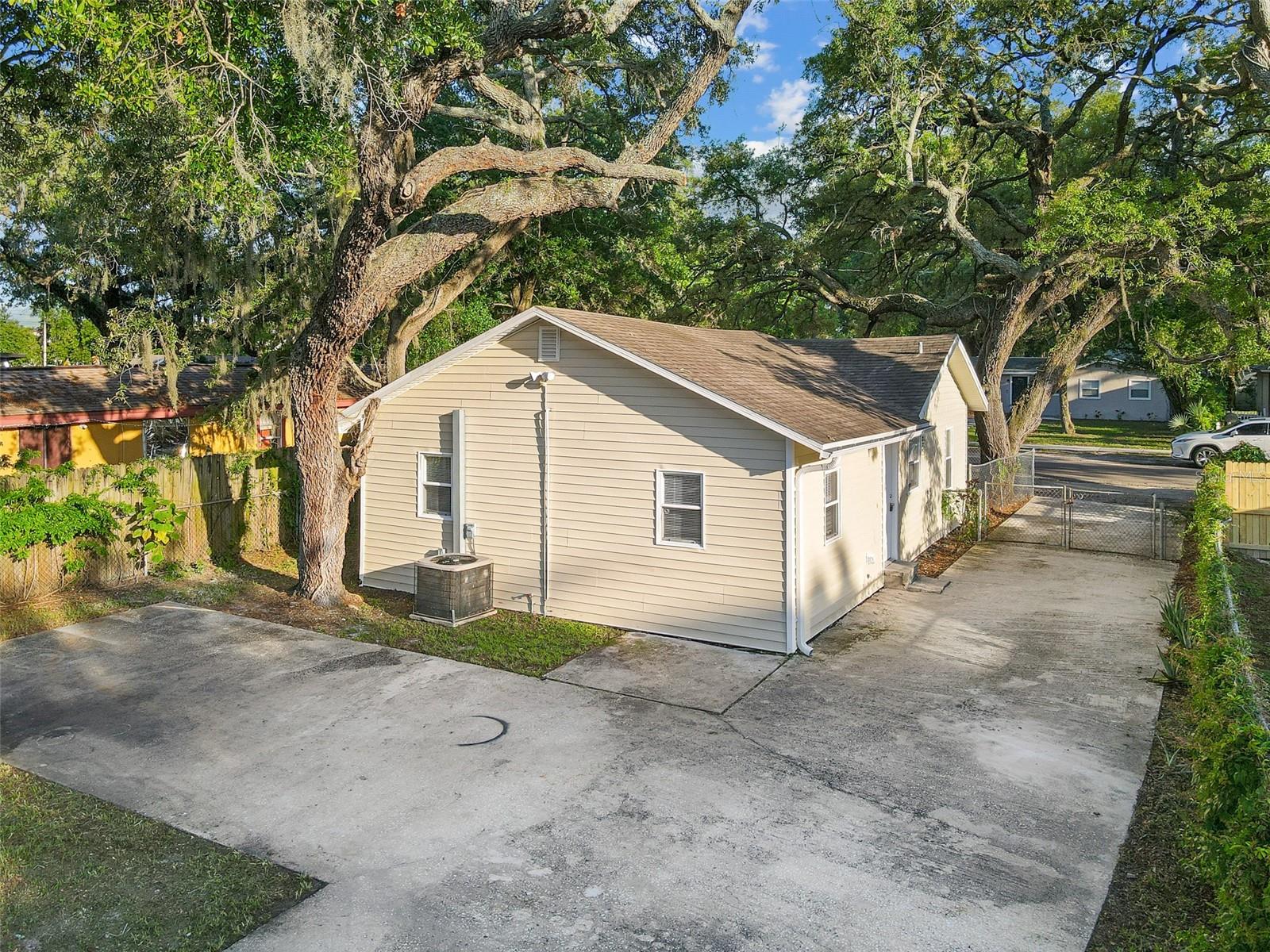 2116 E ELLICOTT ST — photo 18