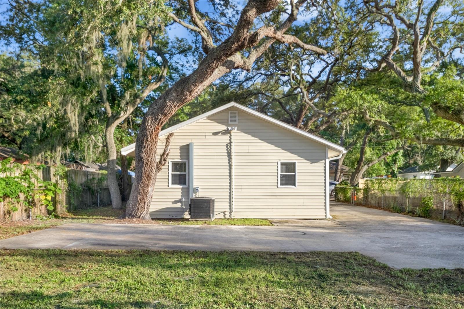 2116 E ELLICOTT ST — photo 17