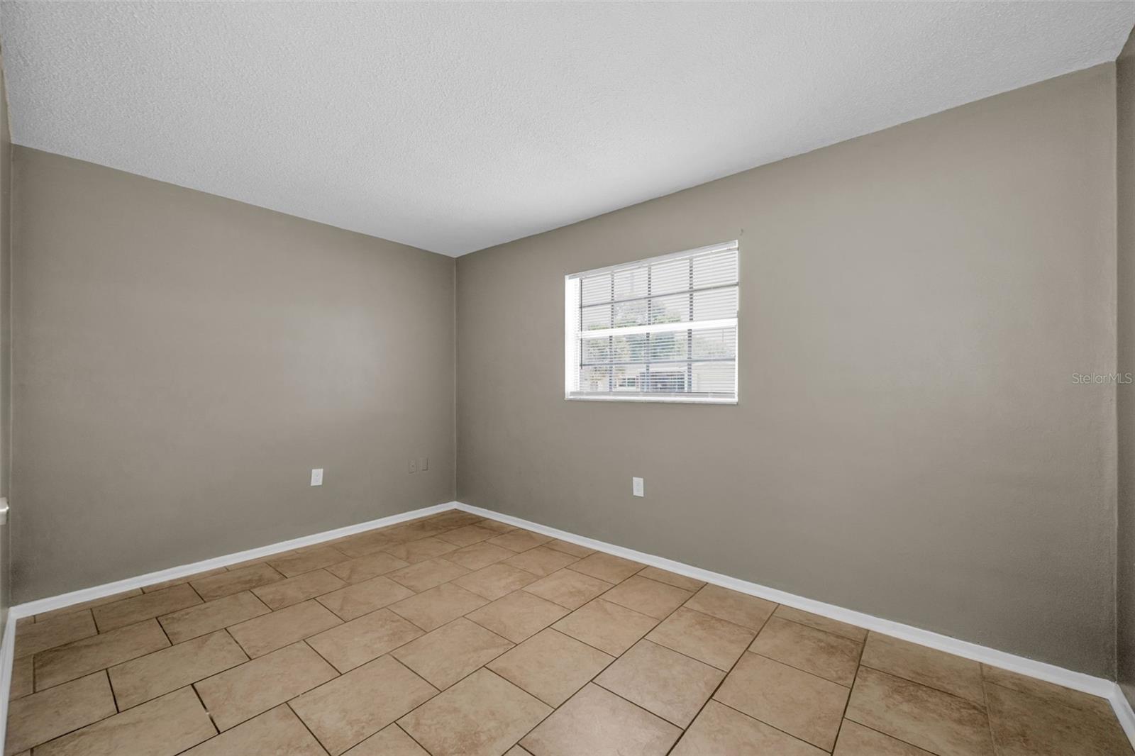 8053 DEDHAM DR — photo 23