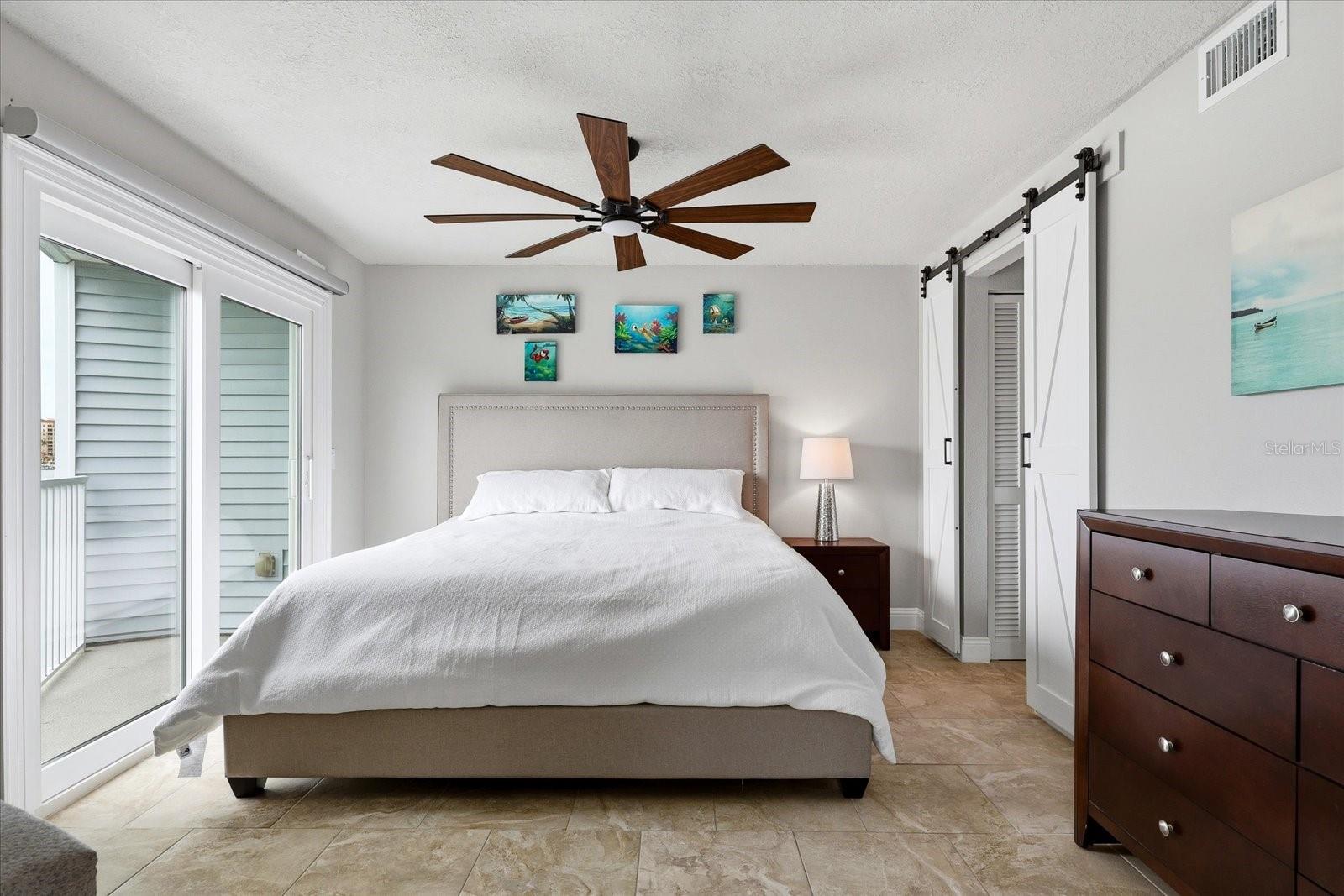610 ISLAND WAY #201 — photo 21