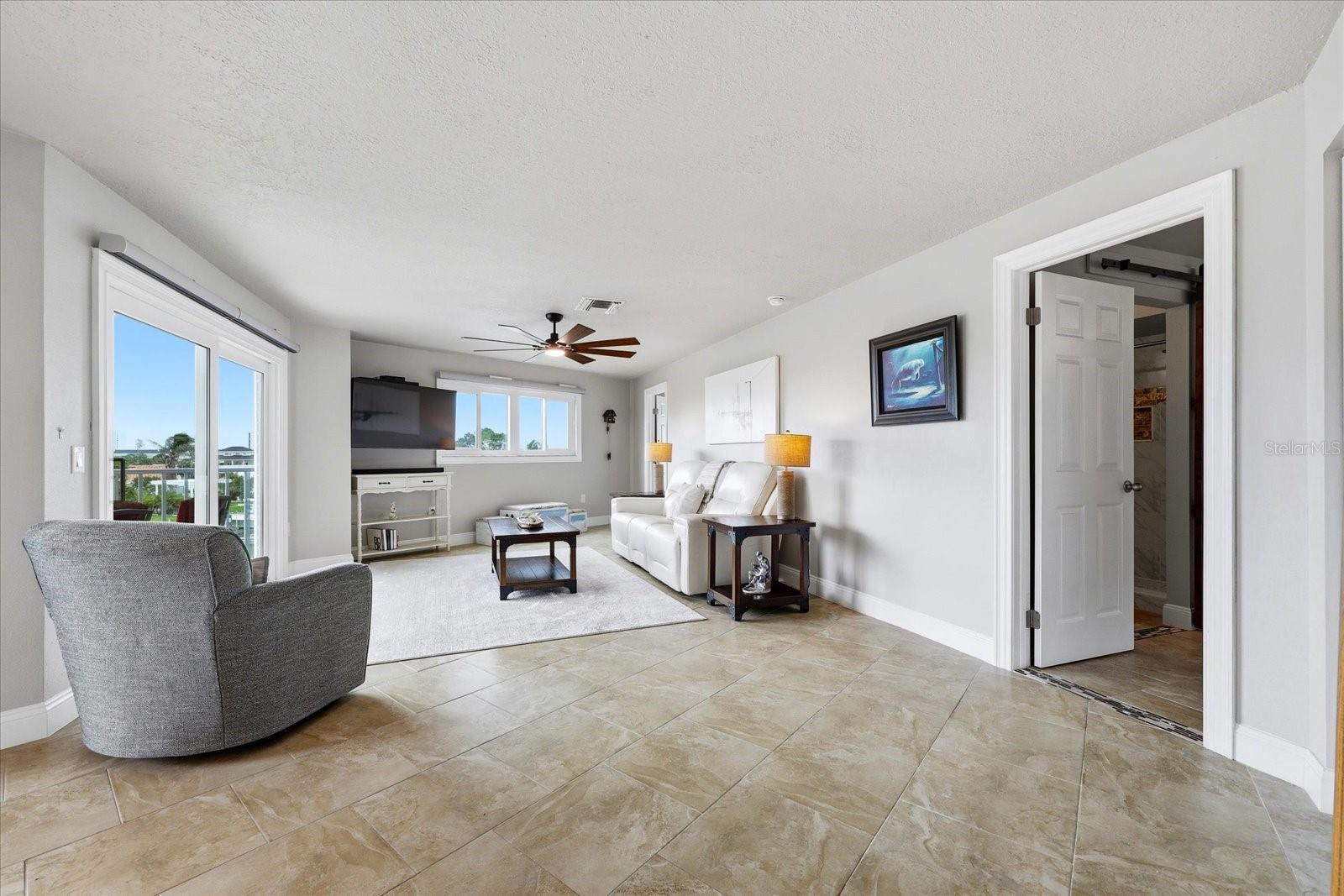 610 ISLAND WAY #201 — photo 16