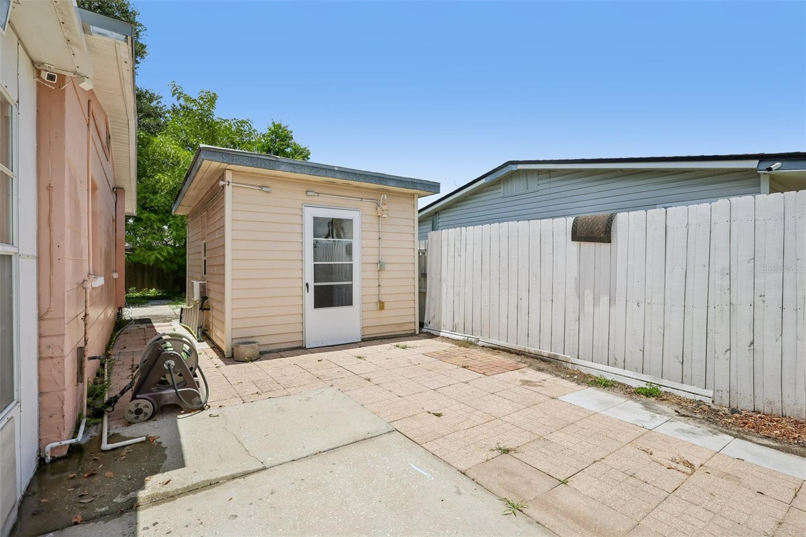 9680 PARK LAKE DR N — photo 25