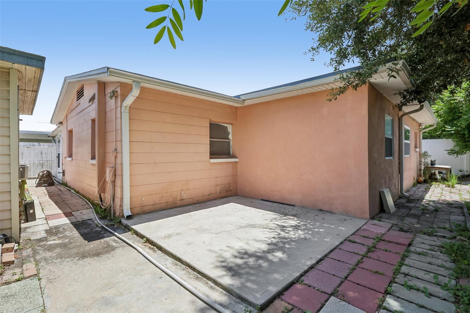 9680 PARK LAKE DR N — photo 27