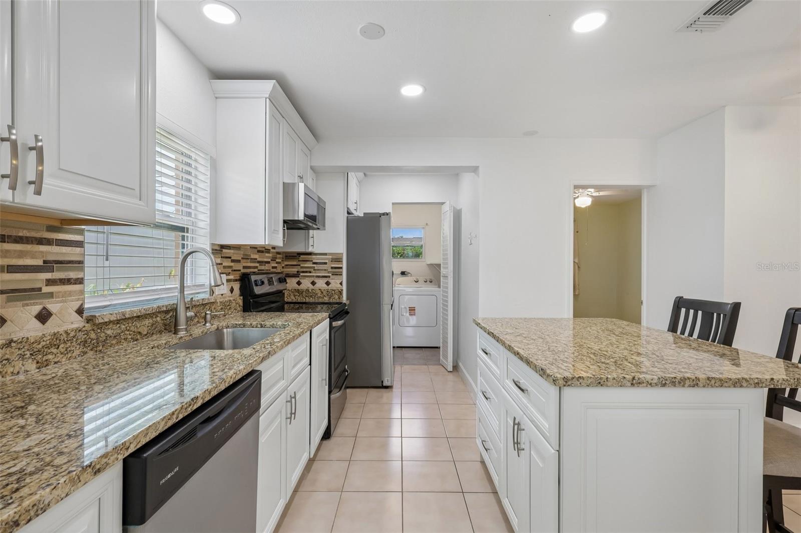9680 PARK LAKE DR N — photo 12
