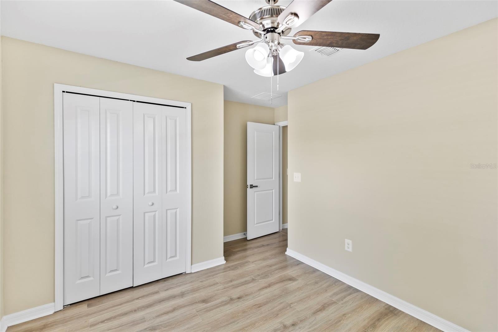 10633 STANDING STONE DR — photo 10