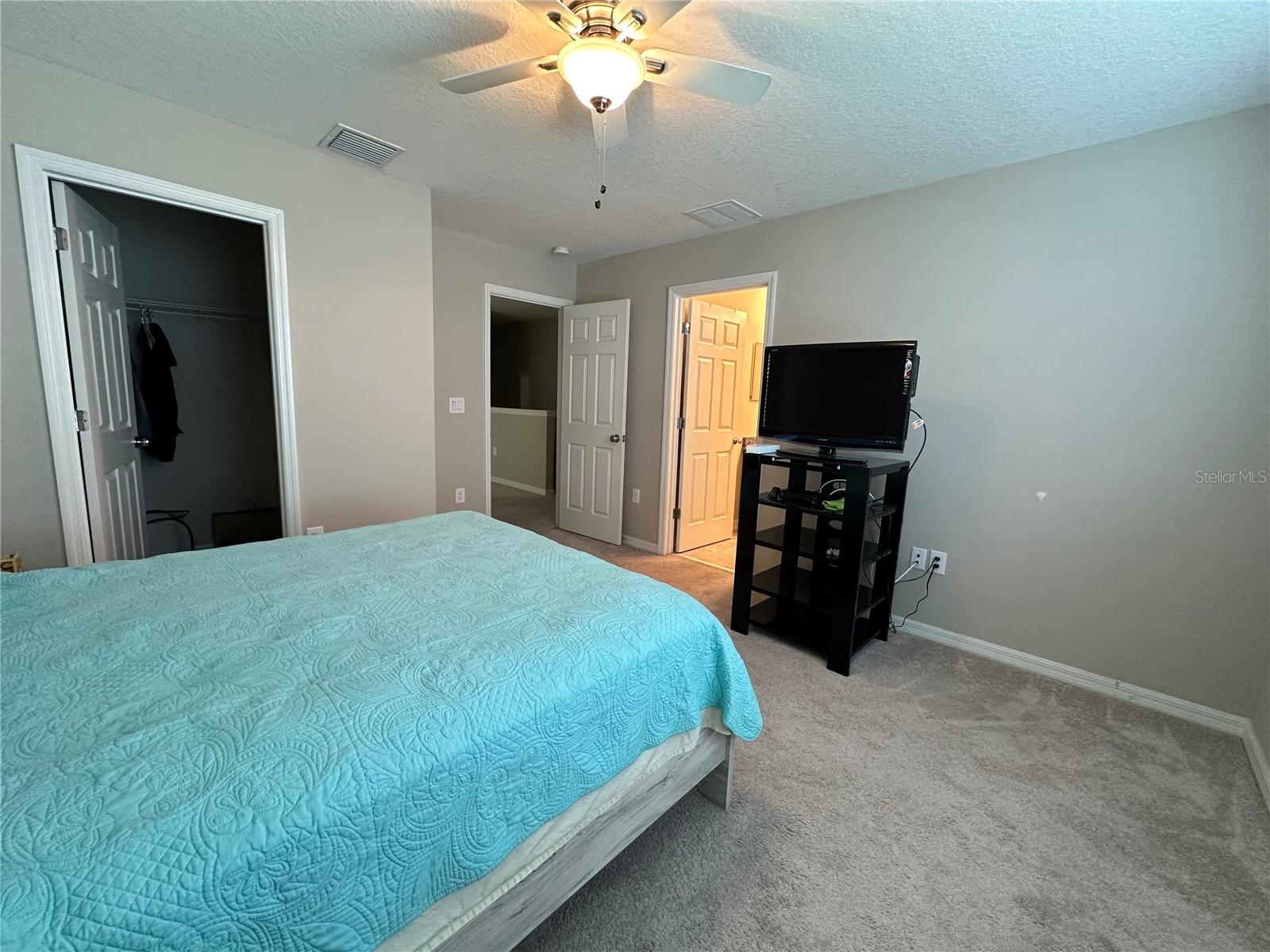 7089 WOODCHASE GLEN DR — photo 15