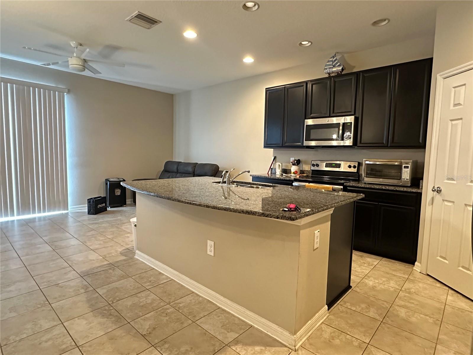 7089 WOODCHASE GLEN DR — photo 4