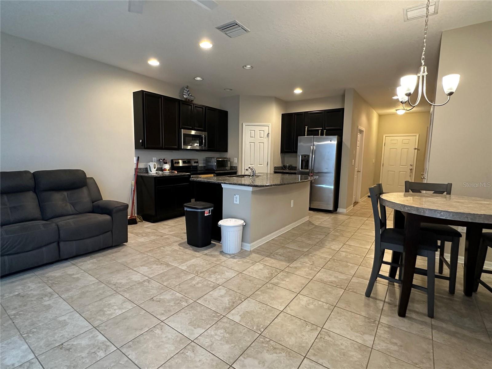7089 WOODCHASE GLEN DR — photo 6