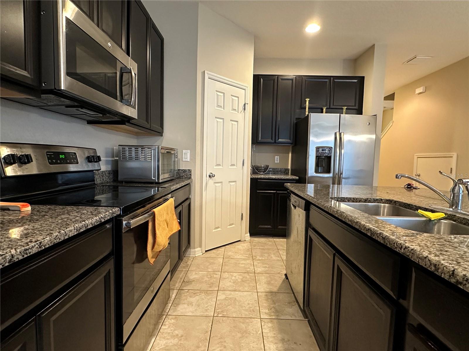 7089 WOODCHASE GLEN DR — photo 8