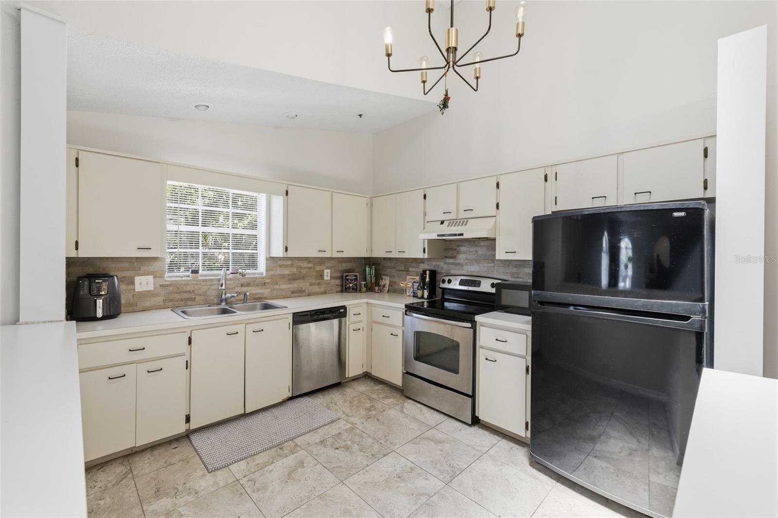 11844 SKYLAKE PL — photo 8
