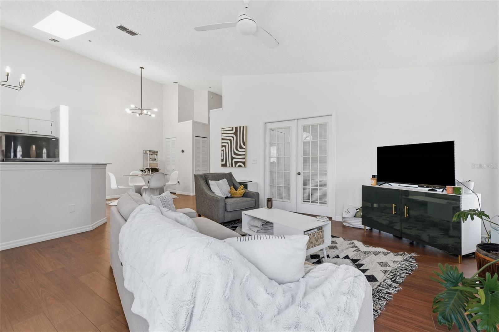 11844 SKYLAKE PL — photo 6