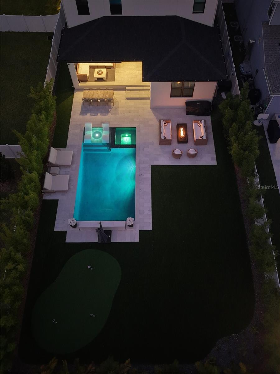 4208 N CLEARFIELD AVE — photo 3