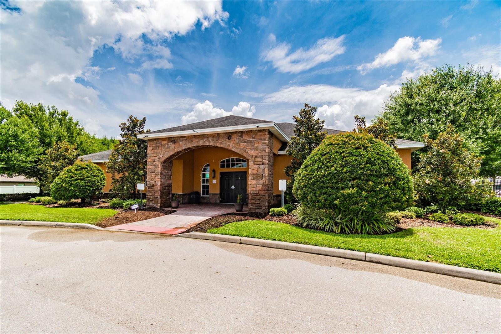 14217 ALISTAR MANOR DR — photo 58