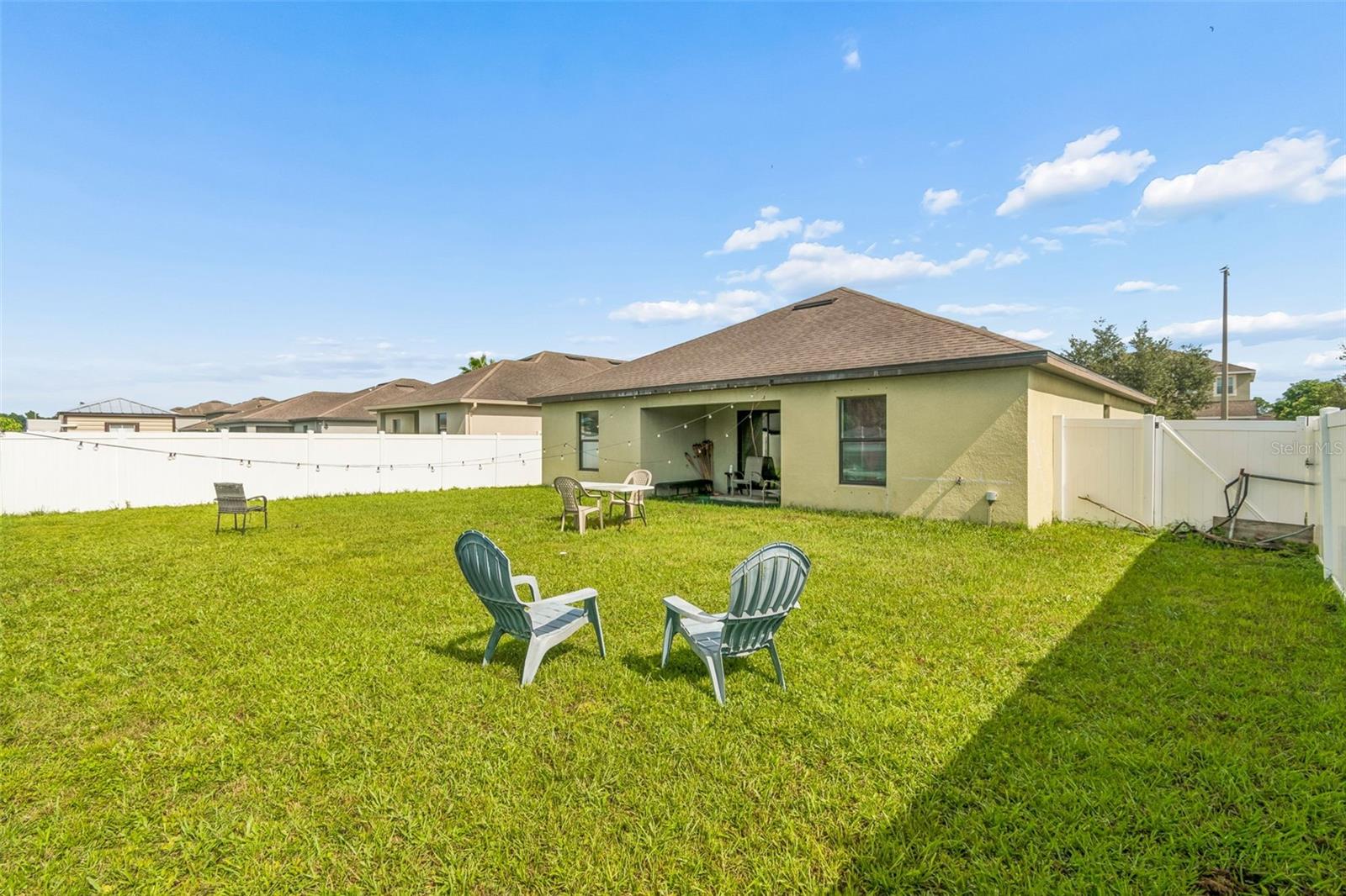 14217 ALISTAR MANOR DR — photo 38