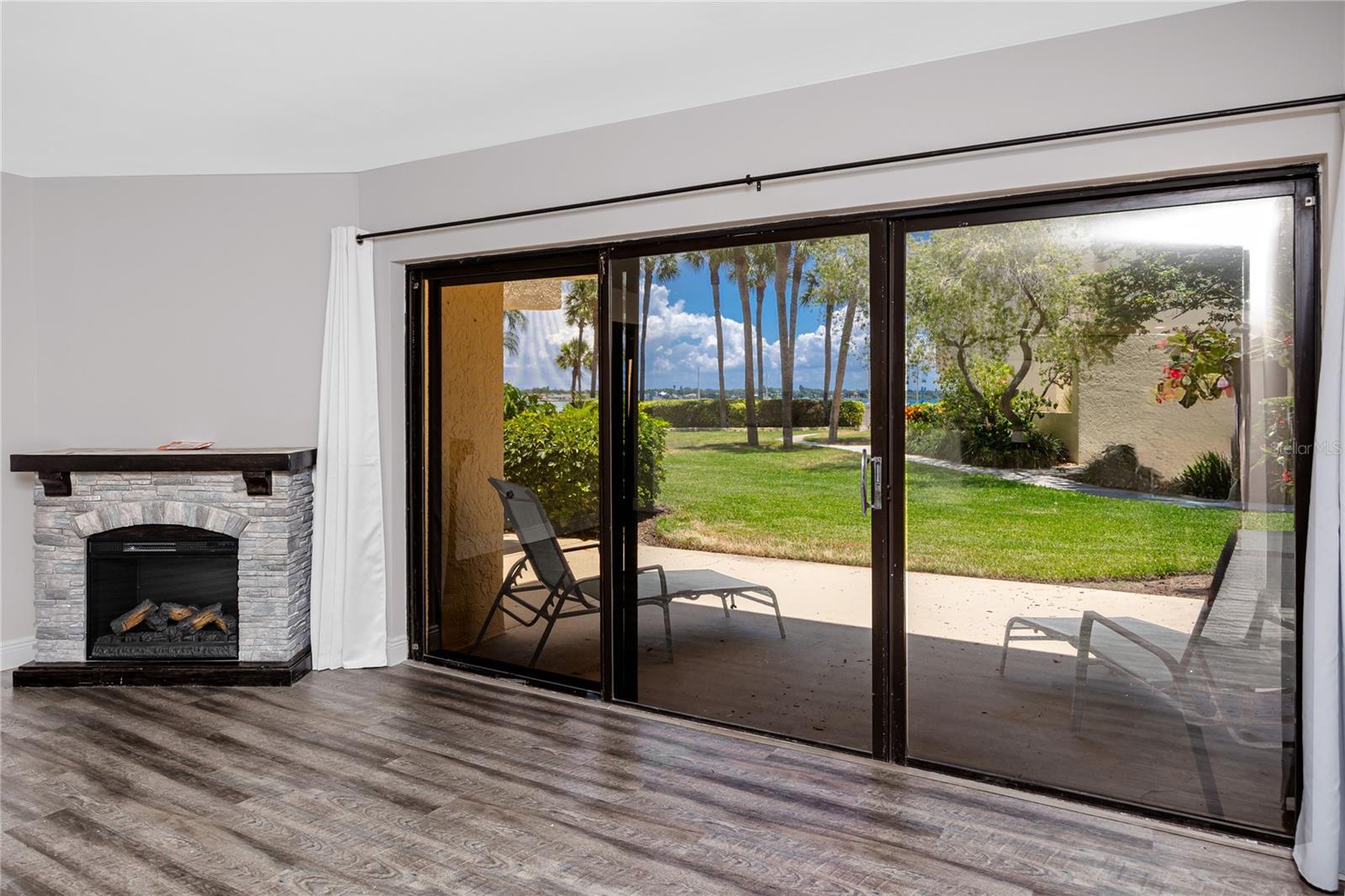 7510 SUNSHINE SKYWAY LN S #P4 — photo 4