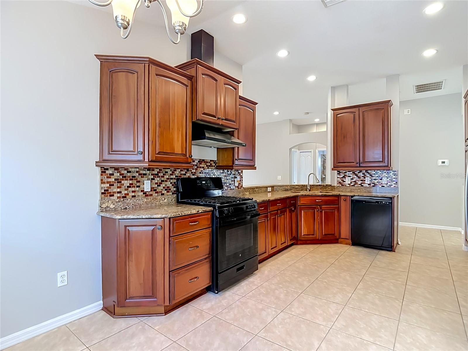 805 LESA GLEN PL — photo 20