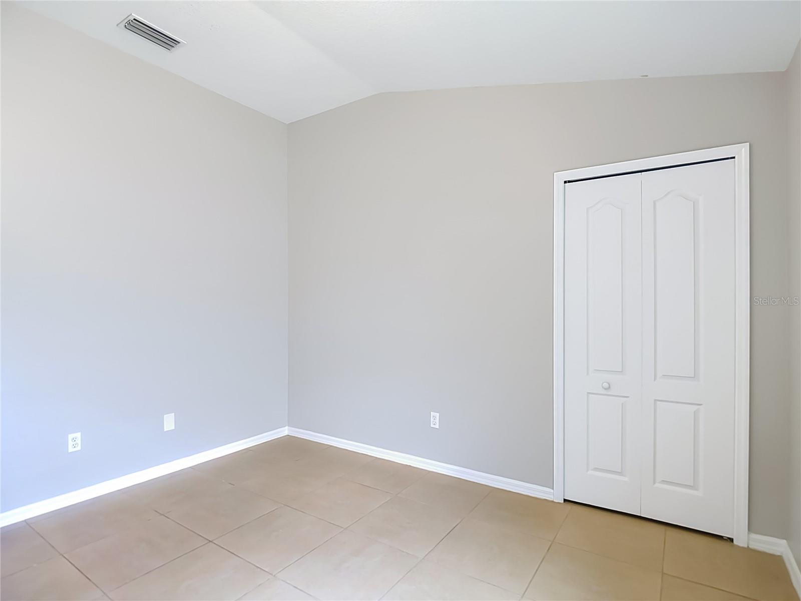 805 LESA GLEN PL — photo 34