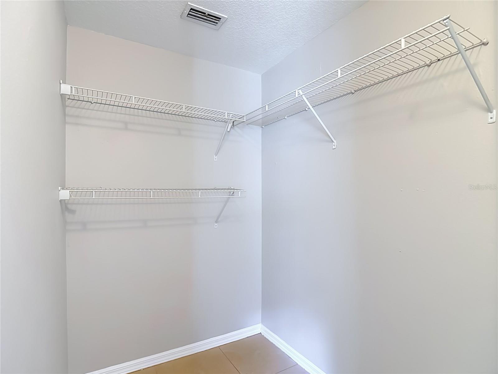 805 LESA GLEN PL — photo 49