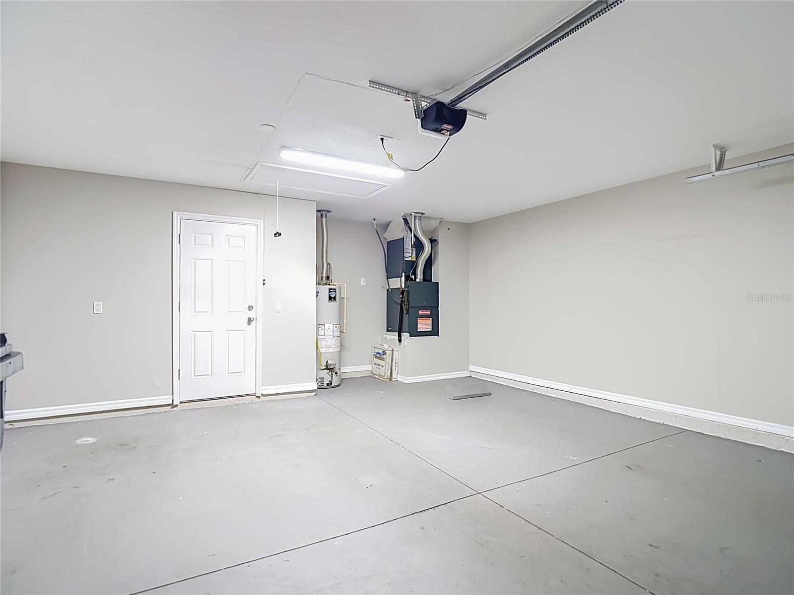 805 LESA GLEN PL — photo 53