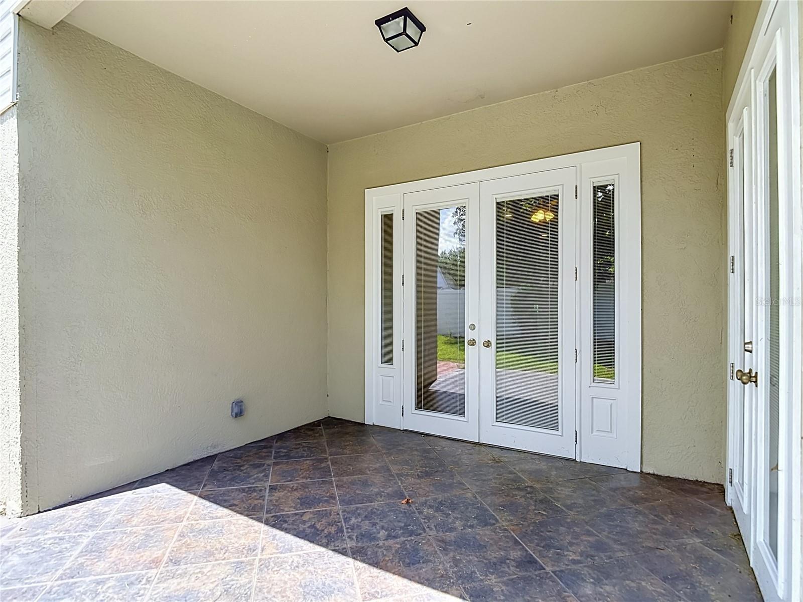 805 LESA GLEN PL — photo 58