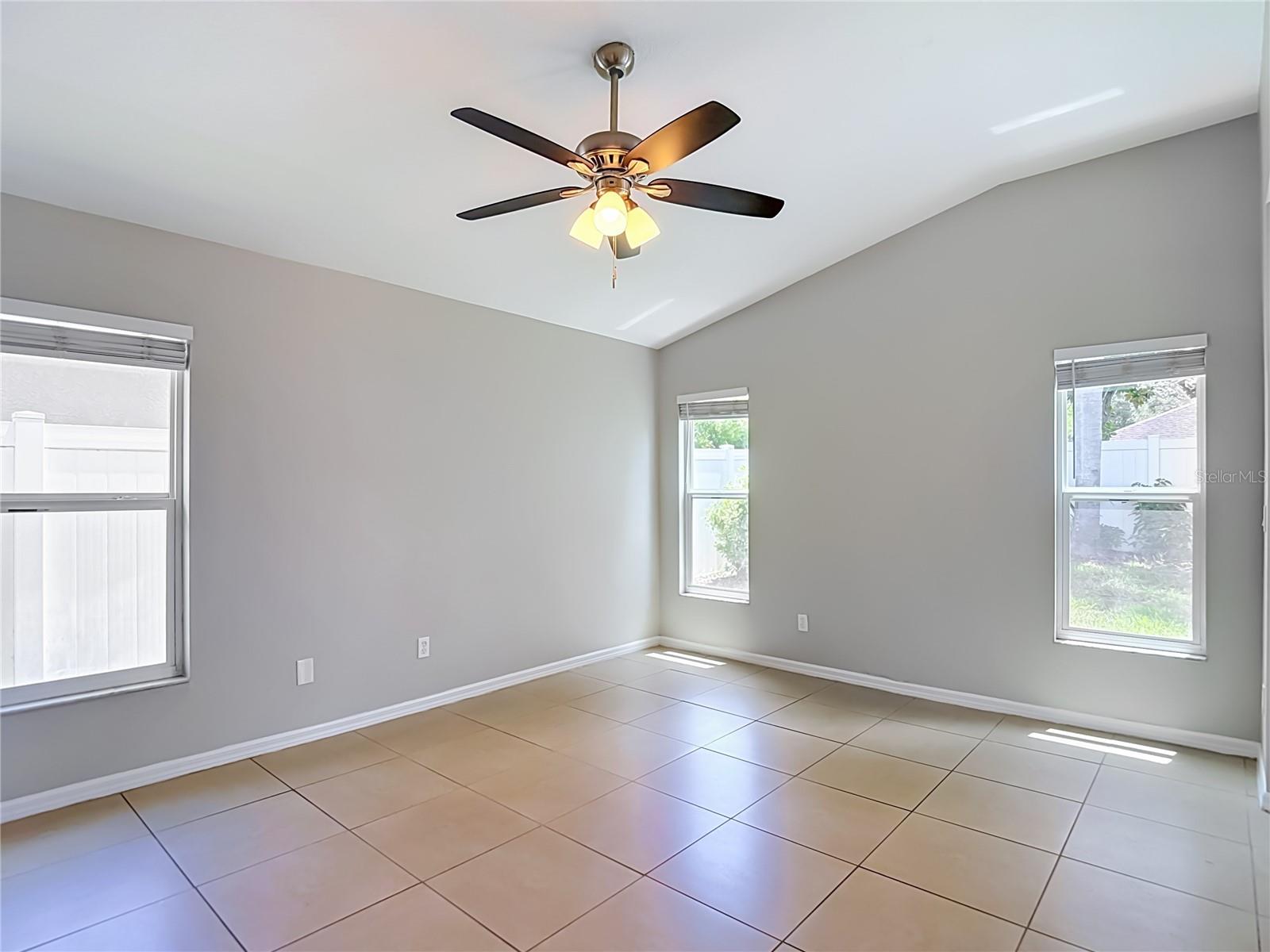 805 LESA GLEN PL — photo 41