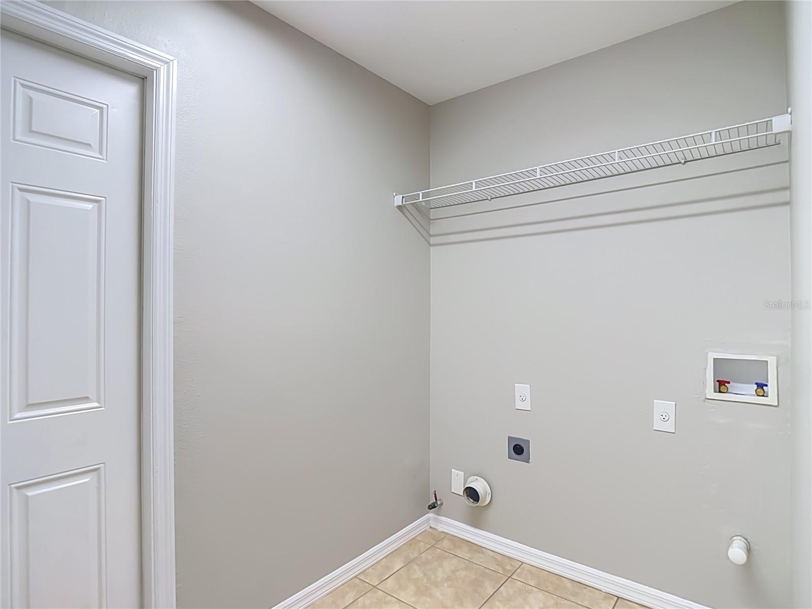 805 LESA GLEN PL — photo 50