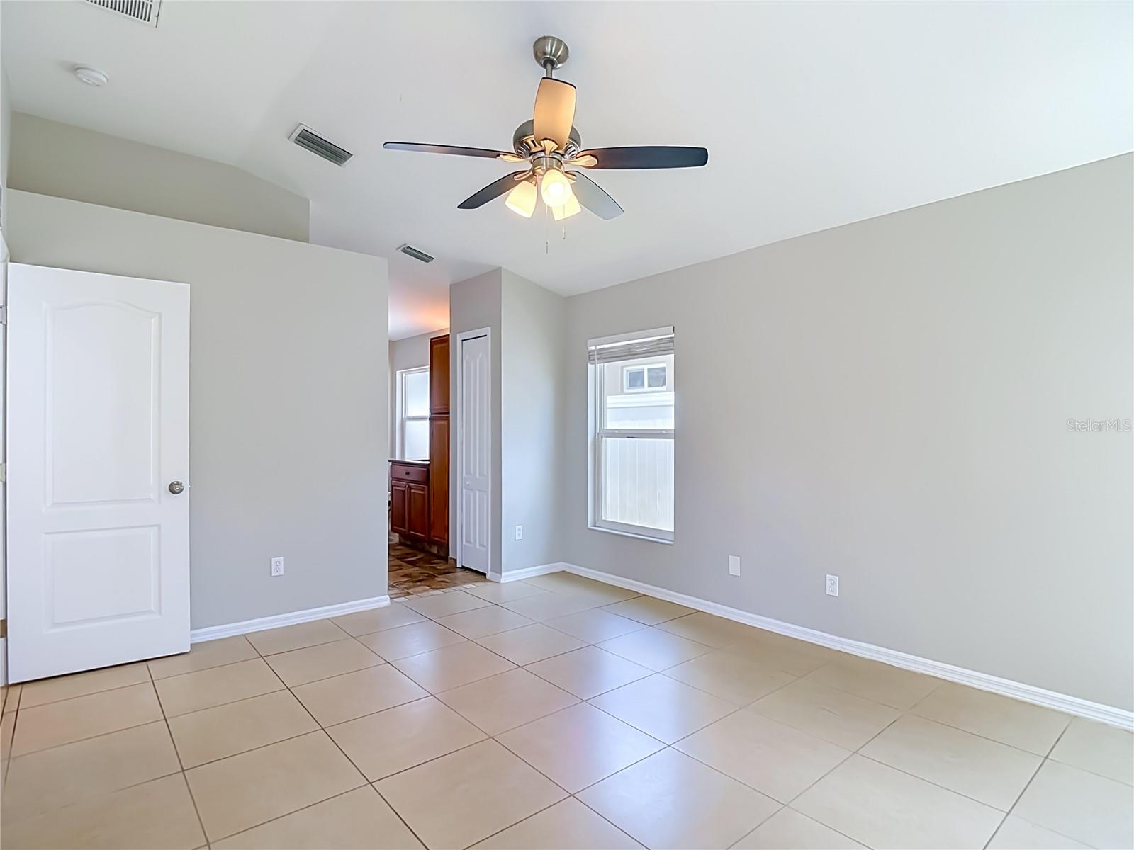 805 LESA GLEN PL — photo 42