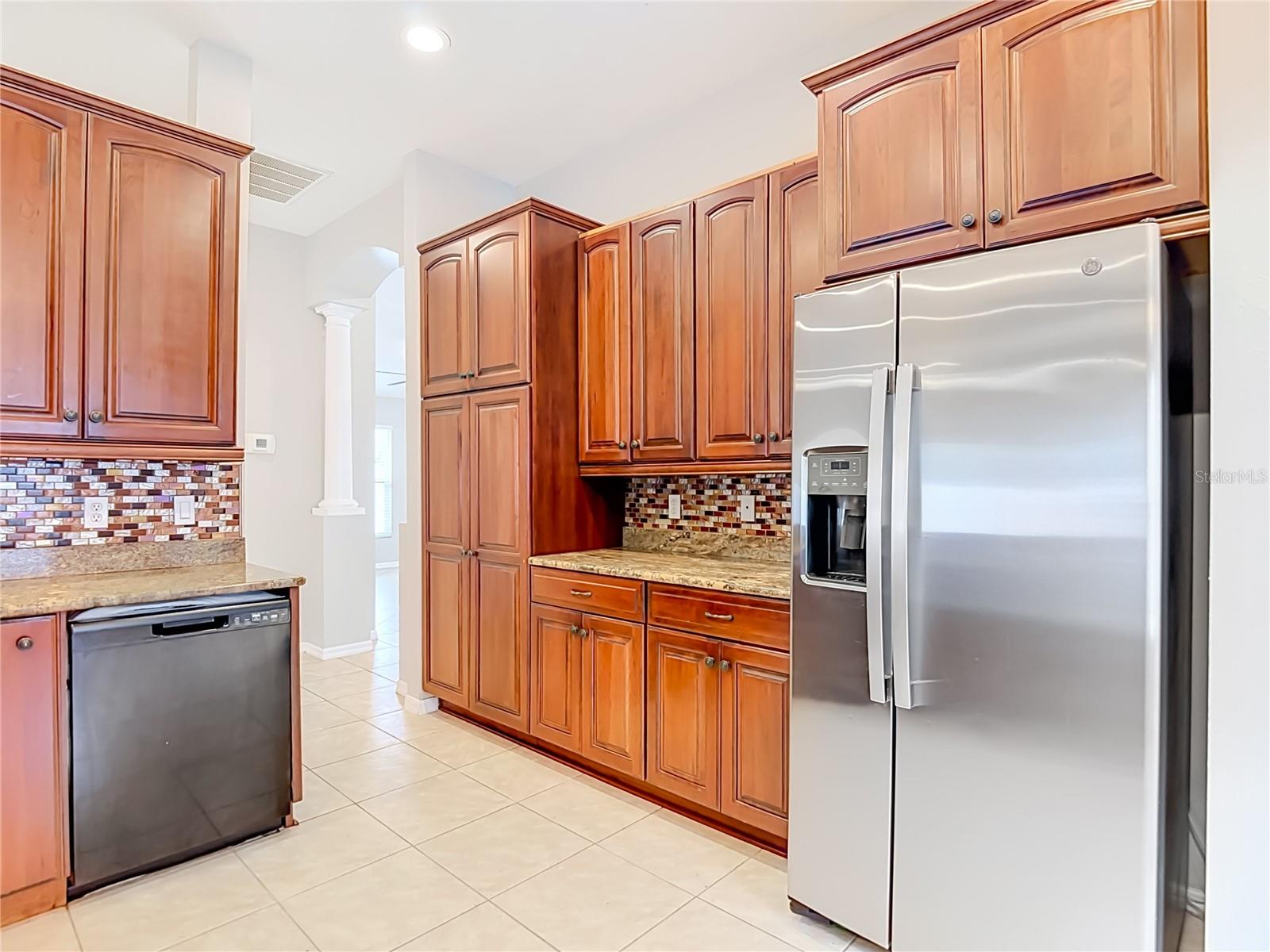 805 LESA GLEN PL — photo 18