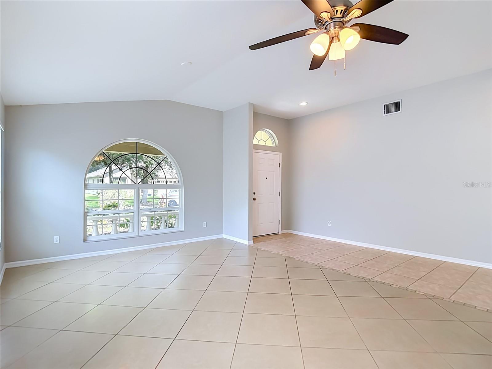 805 LESA GLEN PL — photo 11