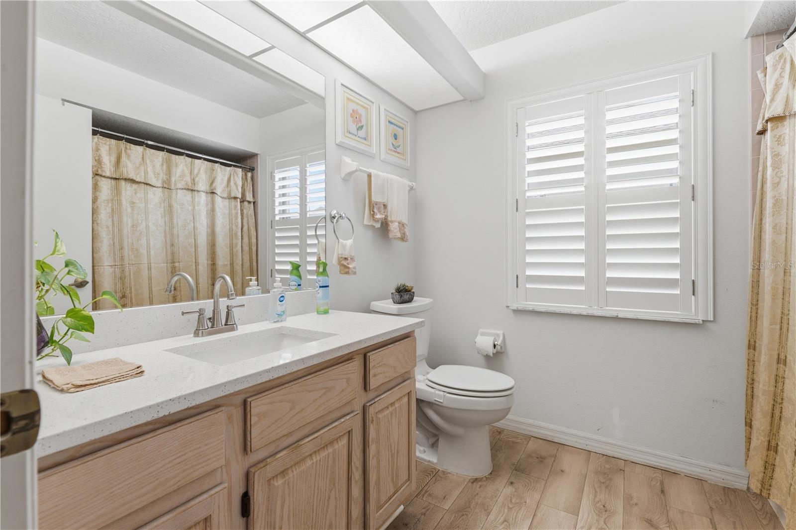 14247 TEASDALE AVE — photo 18