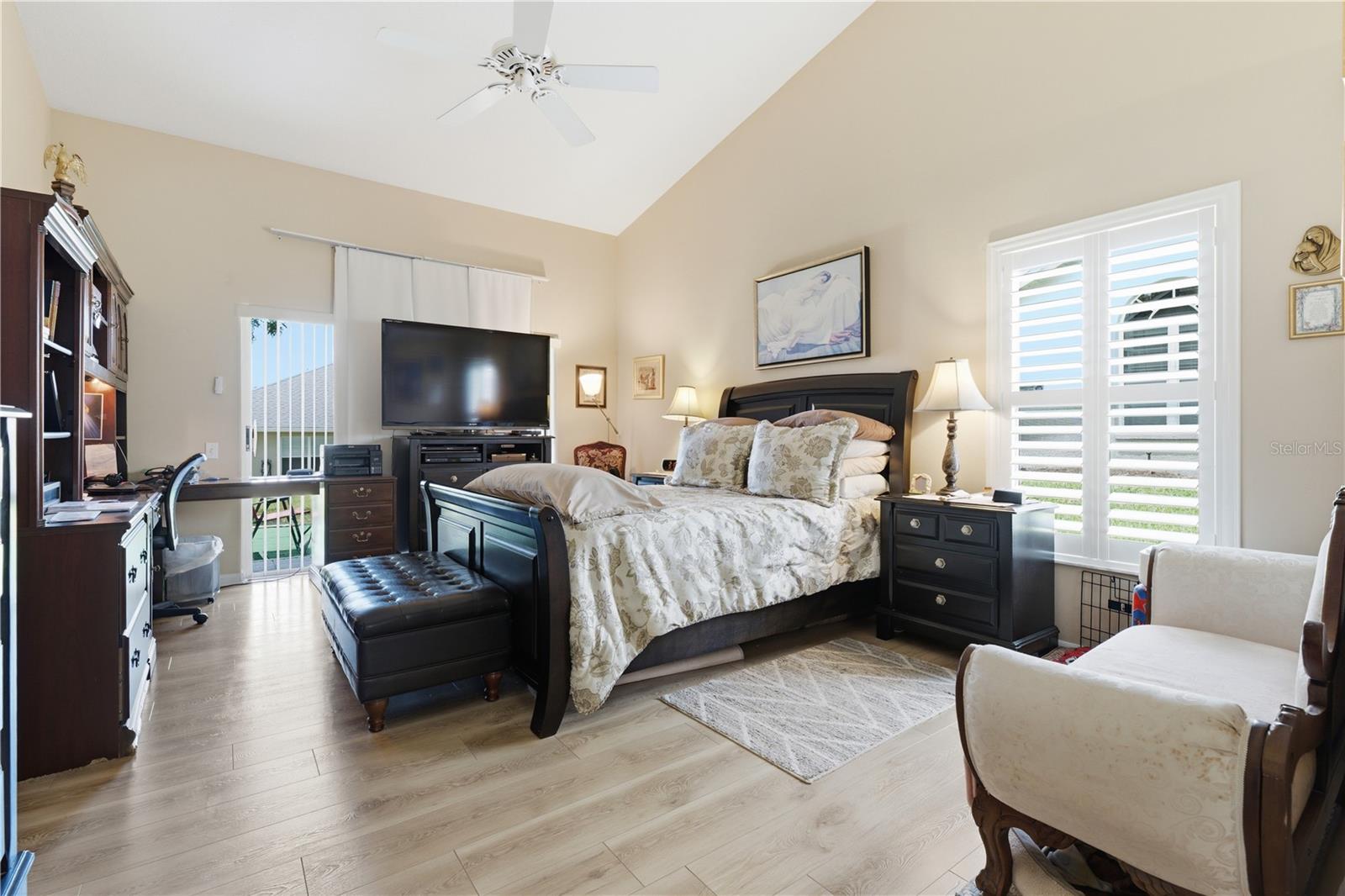 14247 TEASDALE AVE — photo 10