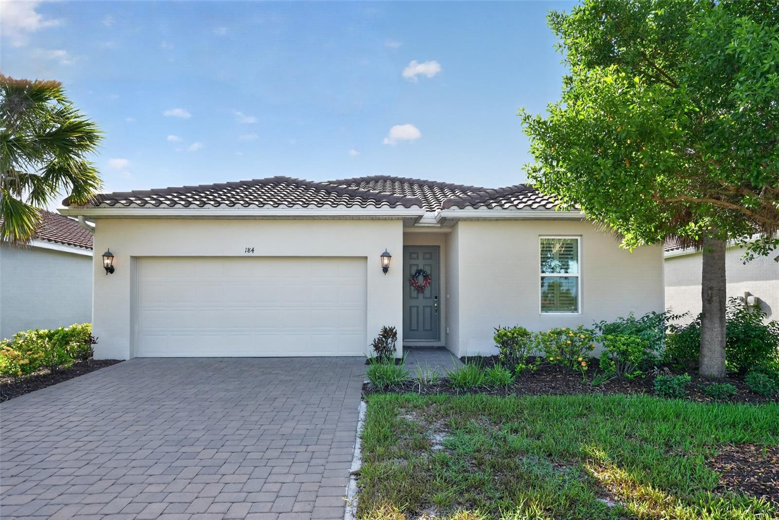 184 DAYLILY BLVD — photo 2
