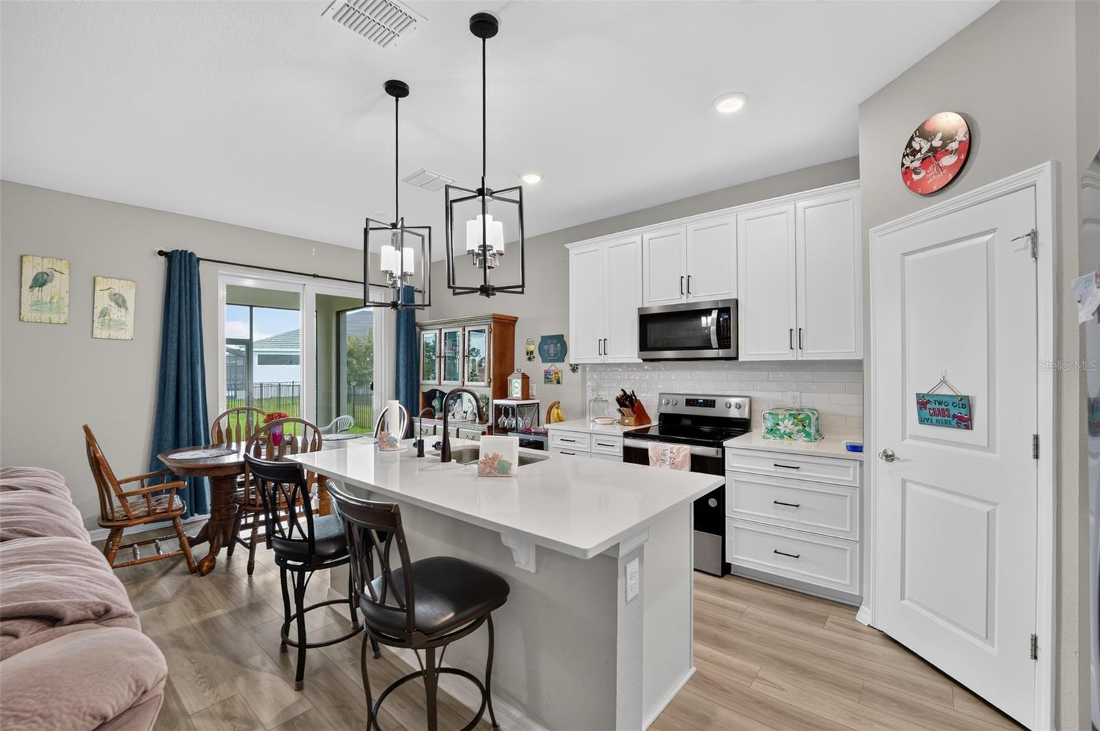 184 DAYLILY BLVD — photo 11