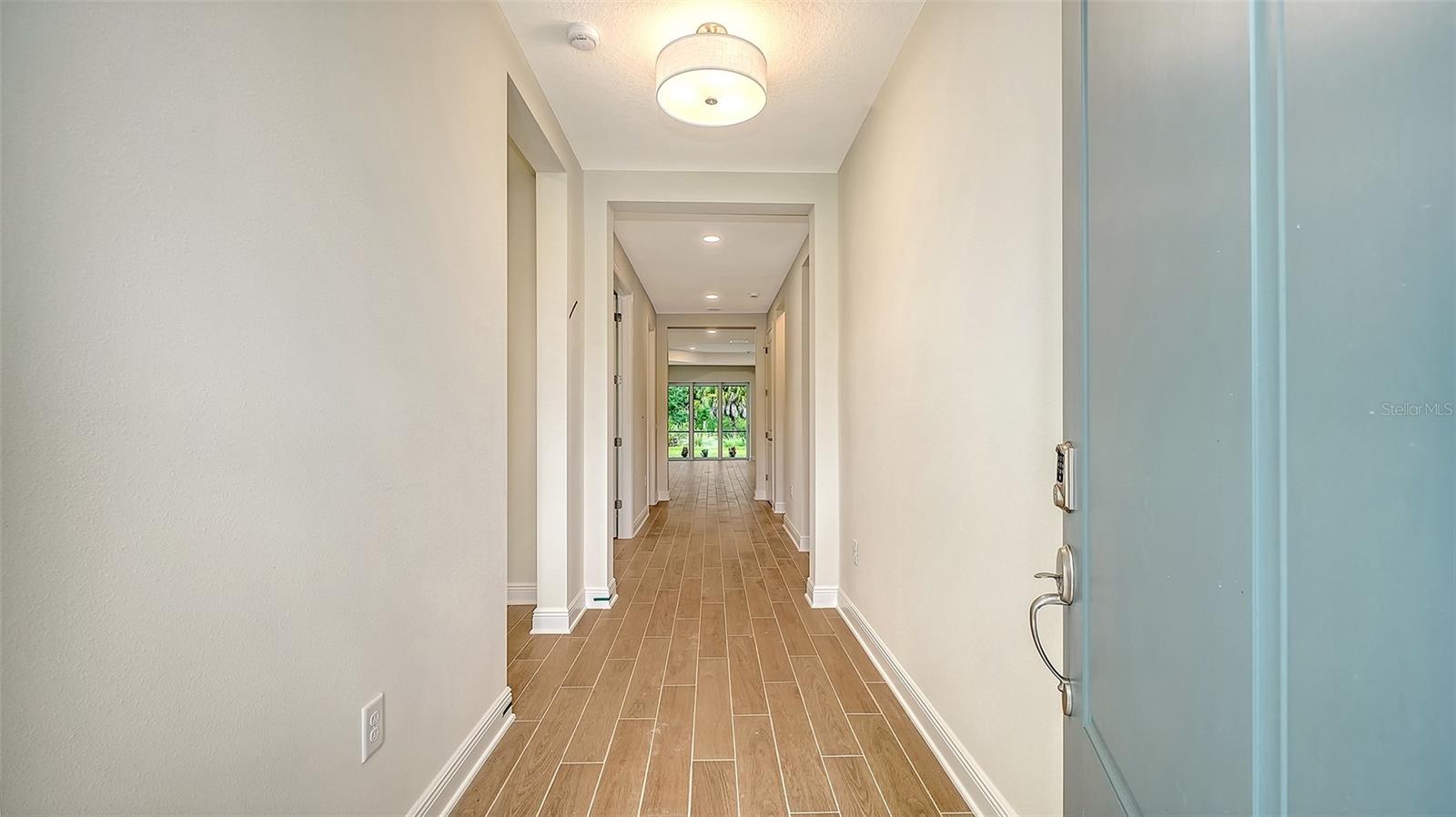 9940 CRYSTAL ISLES CIR — photo 6