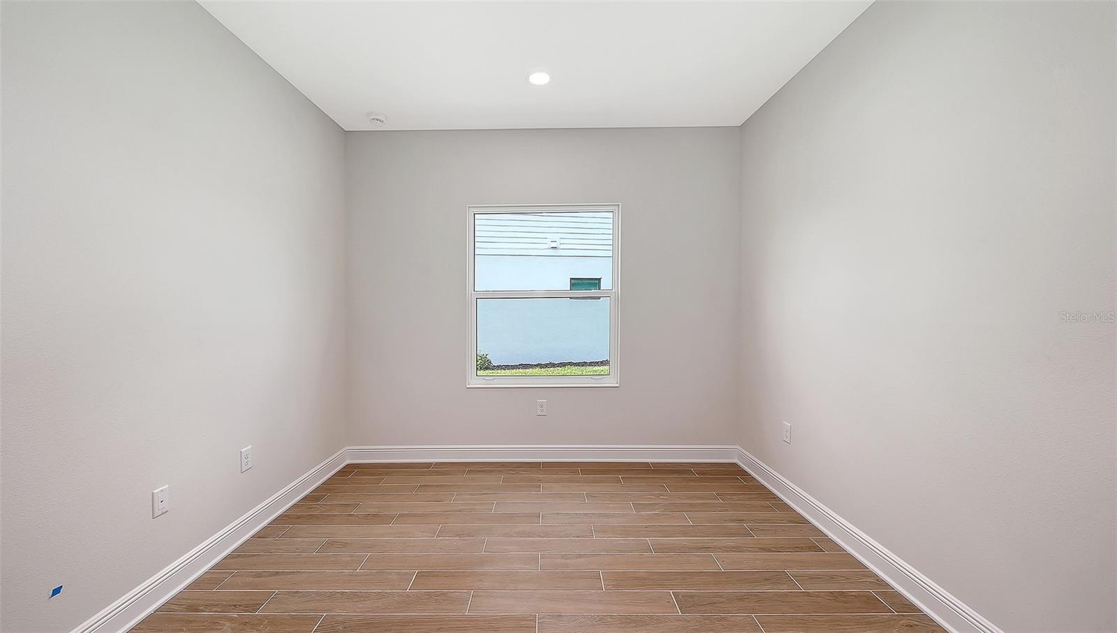 9940 CRYSTAL ISLES CIR — photo 33