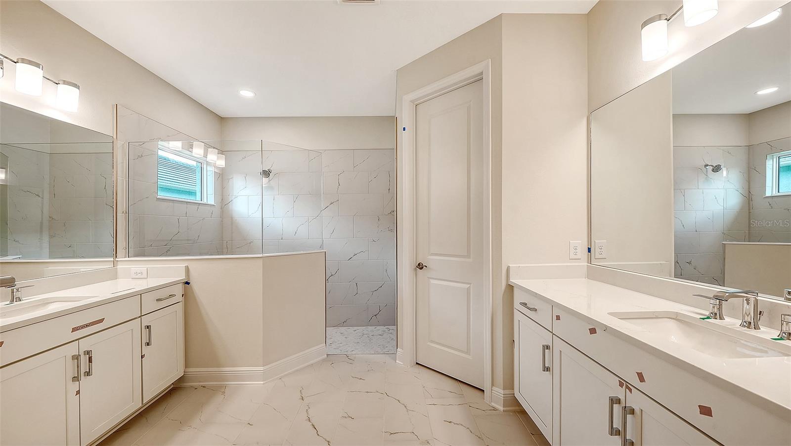 9940 CRYSTAL ISLES CIR — photo 23