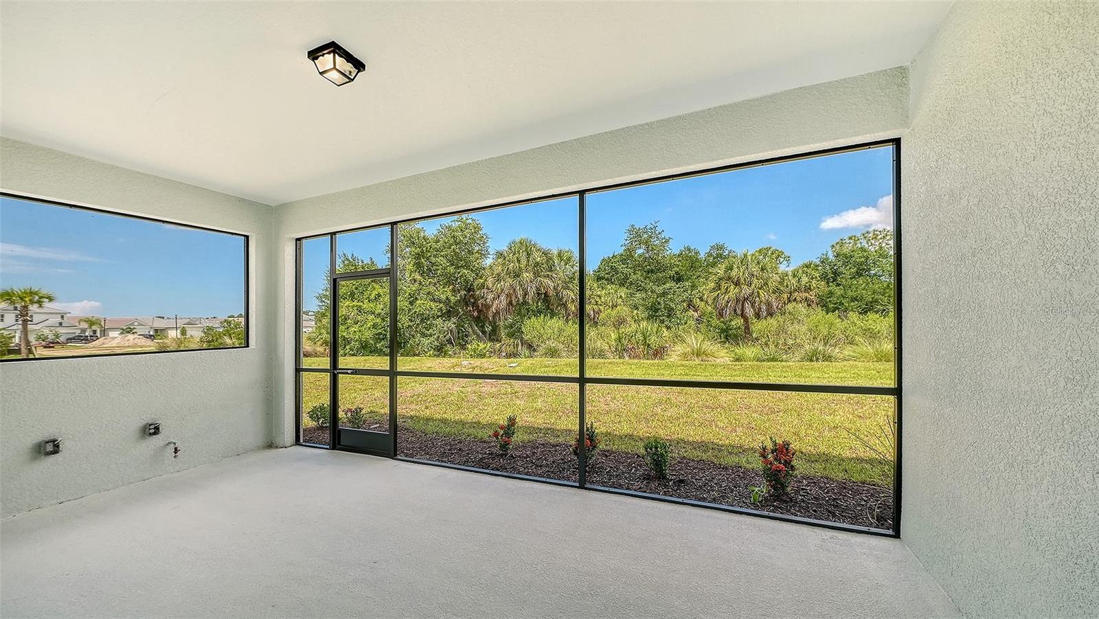 9940 CRYSTAL ISLES CIR — photo 4