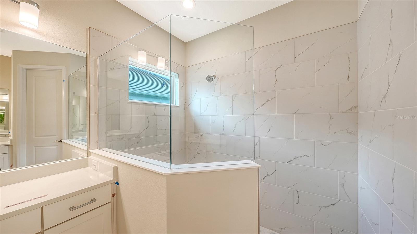 9940 CRYSTAL ISLES CIR — photo 24