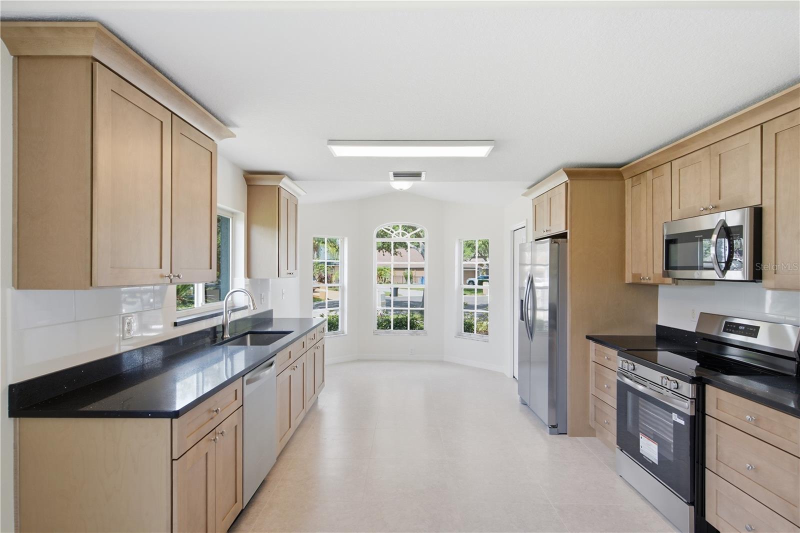 6003 CHELLAS CT — photo 10