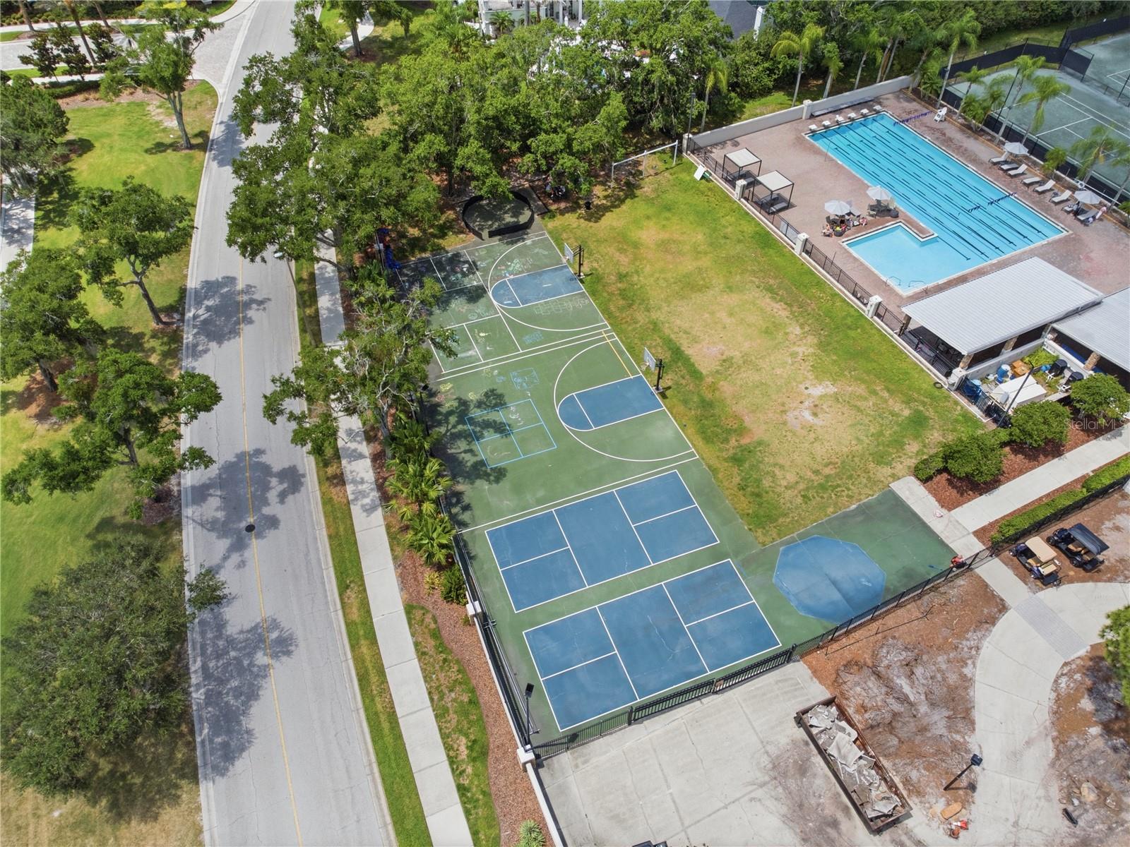 6003 CHELLAS CT — photo 40