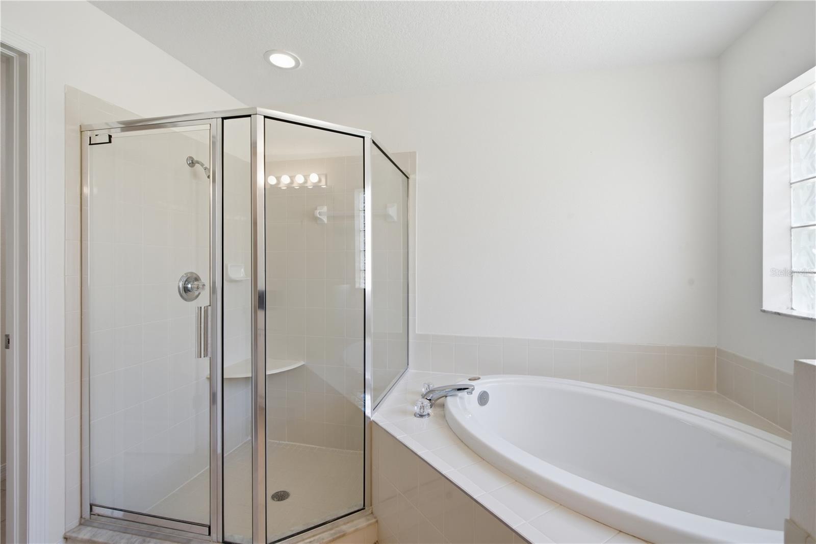 6003 CHELLAS CT — photo 25
