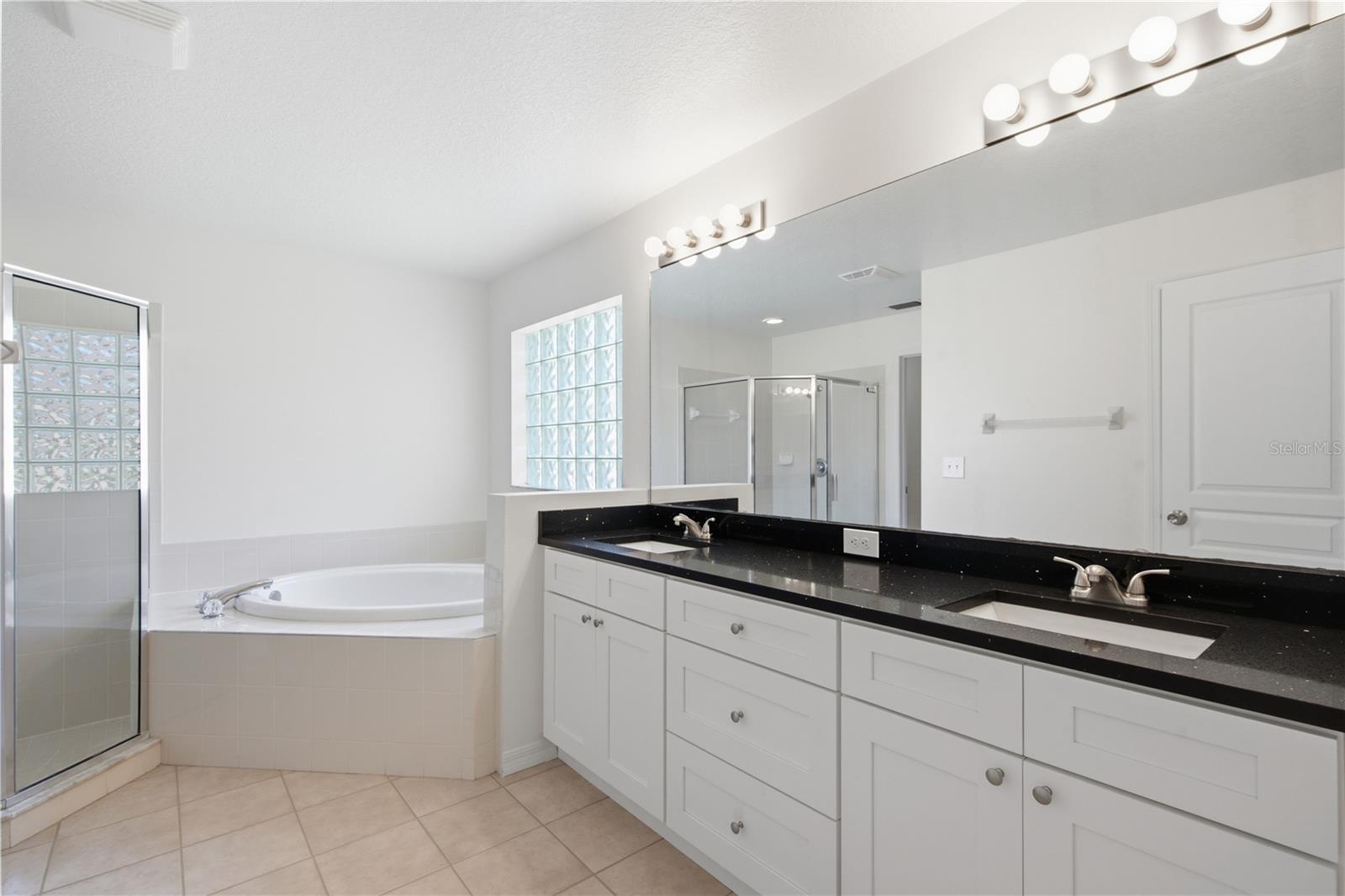 6003 CHELLAS CT — photo 24